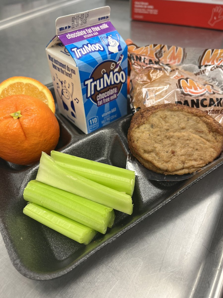 #FRESHFRIDAY I’m going to start a thing… just fresh food pictures from our schools! It’s been a great week! #ItsWorthIt @wcsdistrict @bhunt2536