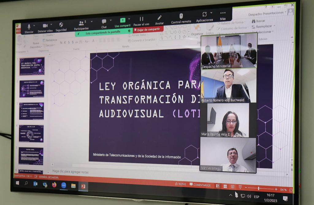 Telecom_Ec's tweet image. ¡Cuidamos la información digital de cada ciudadano!

En la reunión con la #JuntaFinanciera tratamos la #LeyFintech y #LOTDA, que optimizará la inversión digital, mejorando la calidad y velocidad de los servicios. 

#TransformamosVidas 
@vmaino