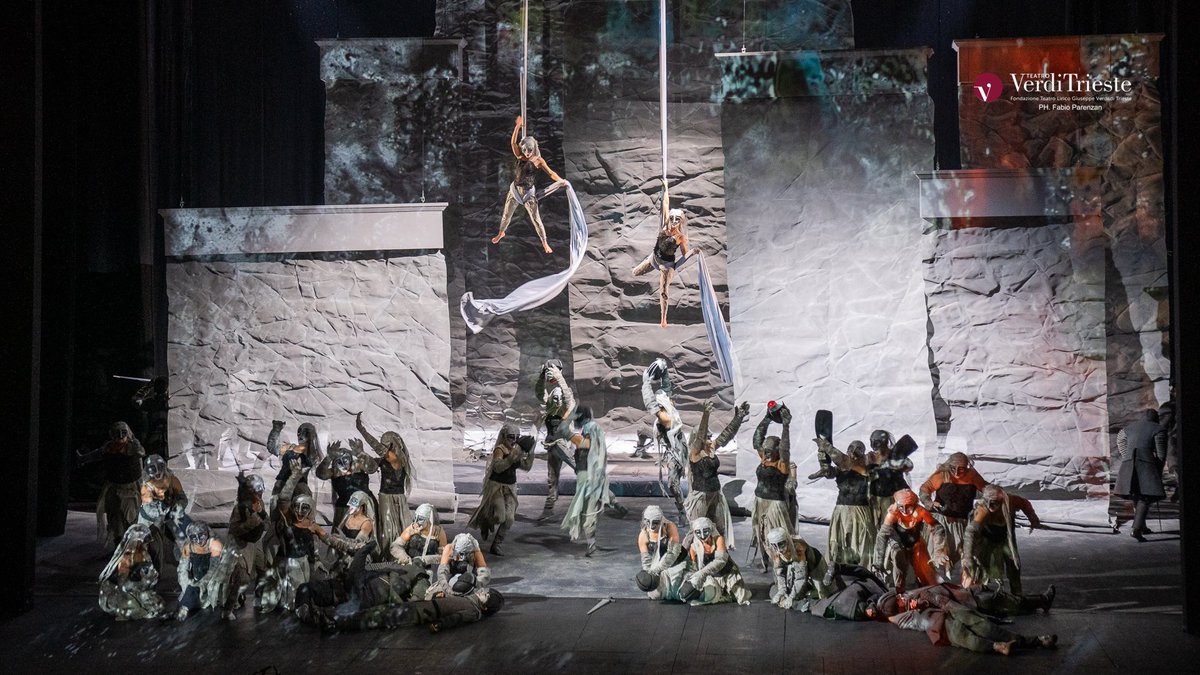 TeatroVerdiTS's tweet photo. 📌In questo fine settimana le ultime tre rappresentazione del Macbeth!
Questa sera 3 febbraio alle 20. 30, sabato 4 febbraio alle 16.00 e domenica 5 febbraio alle 16.00. https://t.co/bc90y1mYb2