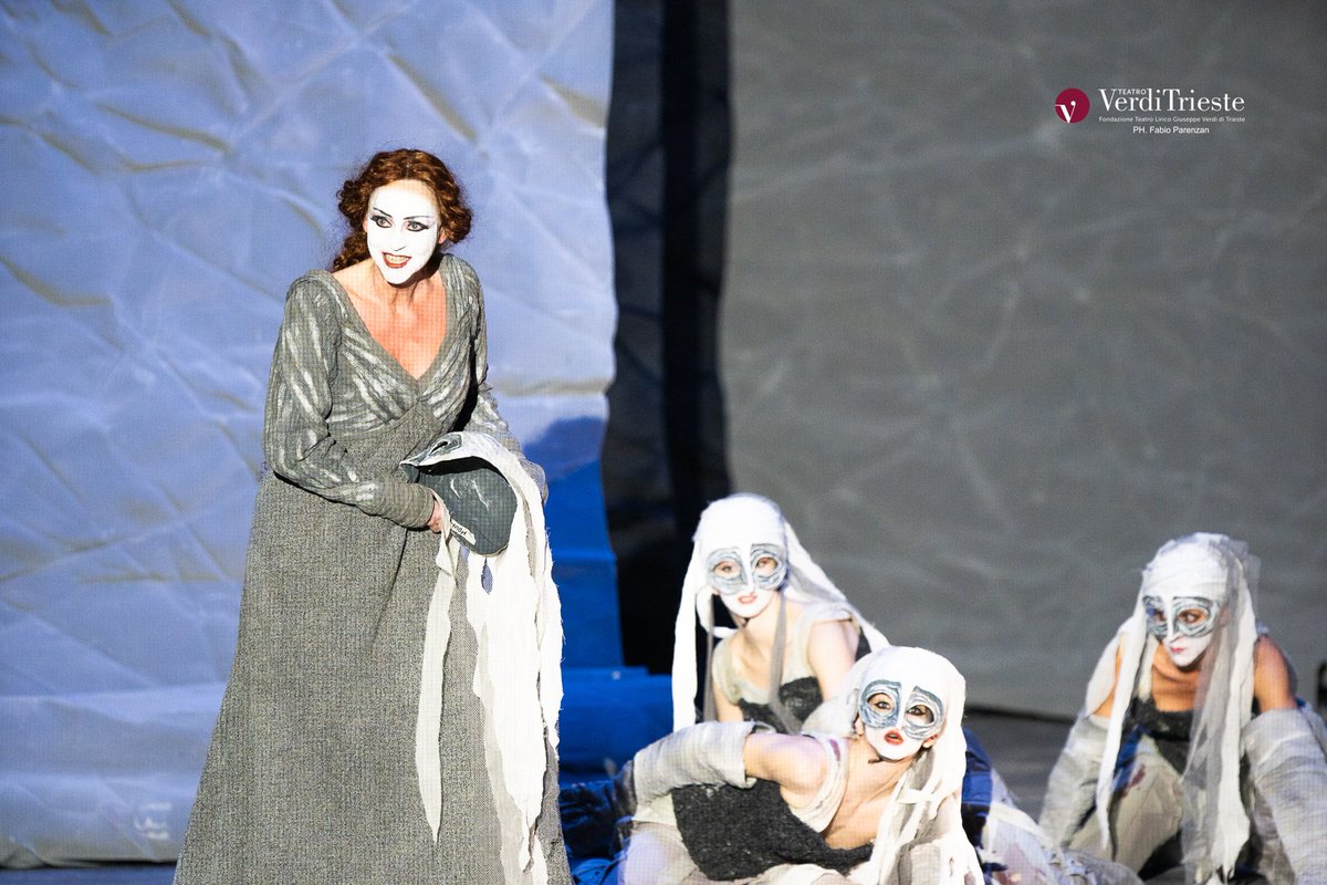 TeatroVerdiTS's tweet photo. 📌In questo fine settimana le ultime tre rappresentazione del Macbeth!
Questa sera 3 febbraio alle 20. 30, sabato 4 febbraio alle 16.00 e domenica 5 febbraio alle 16.00. https://t.co/bc90y1mYb2