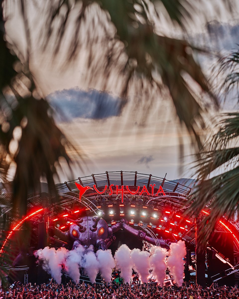 UNITEDANTS's tweet image. It’s Friday! Time to get in the mood for the weekend 🔥 We just released a new @AppleMusic DJ mix by @chelinamanuhutu recorded live from @ushuaiaibiza this summer 🐜 Head to l.unitedants.com/QldeYW &amp;amp; play it loud 🔊

#AppleMusic #ChelinaManuhutu #UnitedANTS #UshuaiaIbiza