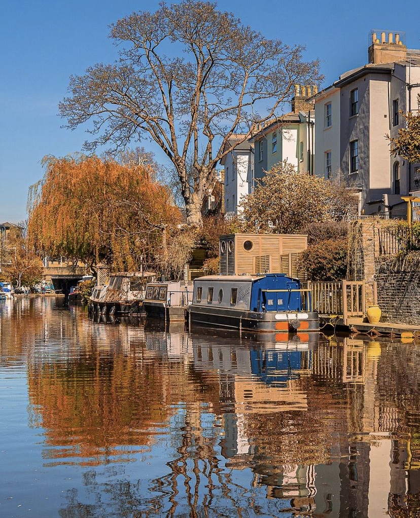 southernspaceuk's tweet photo. What we call a "canal crawl" 🚤

Take stroll along the iconic #RegentCanal and stop at these spots:

🌯 Broadway Market
📚 Word on the Water
🍸 East London Liquor Company

Discover our homes close by to Regents Canal: https://t.co/sQQ6ln6mhh

#SouthernSpace #SouthernHousing https://t.co/lenDjAmuPP
