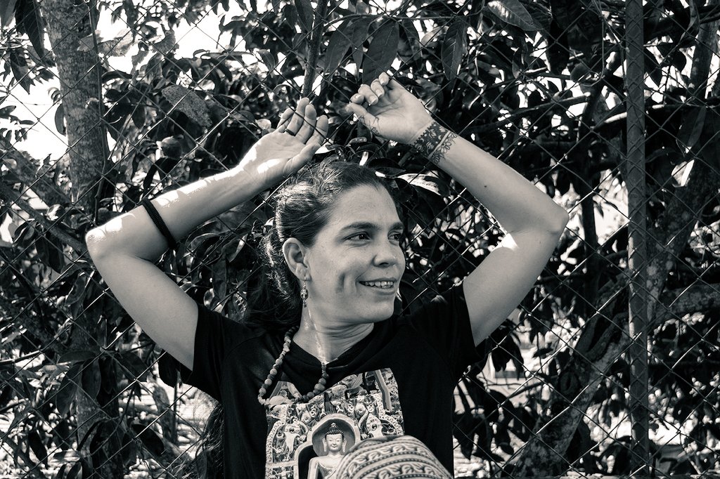 <a href="/obscuradao/">Obscura</a> Hello <a href="/obscuradao/">Obscura</a> this is my second application of three. She is <a href="/nanyluzclara/">Nanyluzclara</a> a great friend and artist of the #NFT cuban scene.