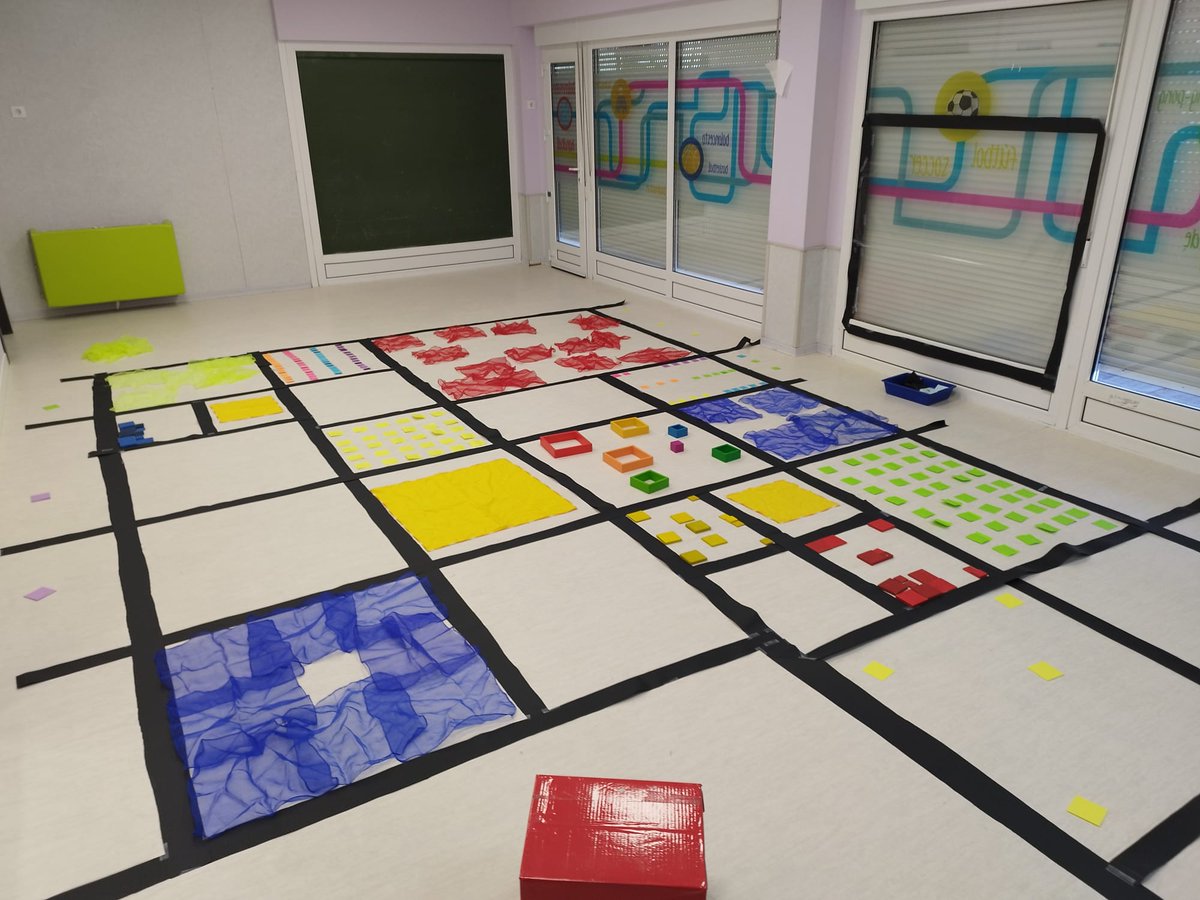 Ana87308098's tweet photo. Semana intensa en Nursery.
Día 30 celebramos el maravilloso "Día de la Paz"y además seguimos trabajando la forma geométrica cuadrada con la ayuda de Piet Mondrian @HBSTORREJON https://t.co/LkMAKRsULF