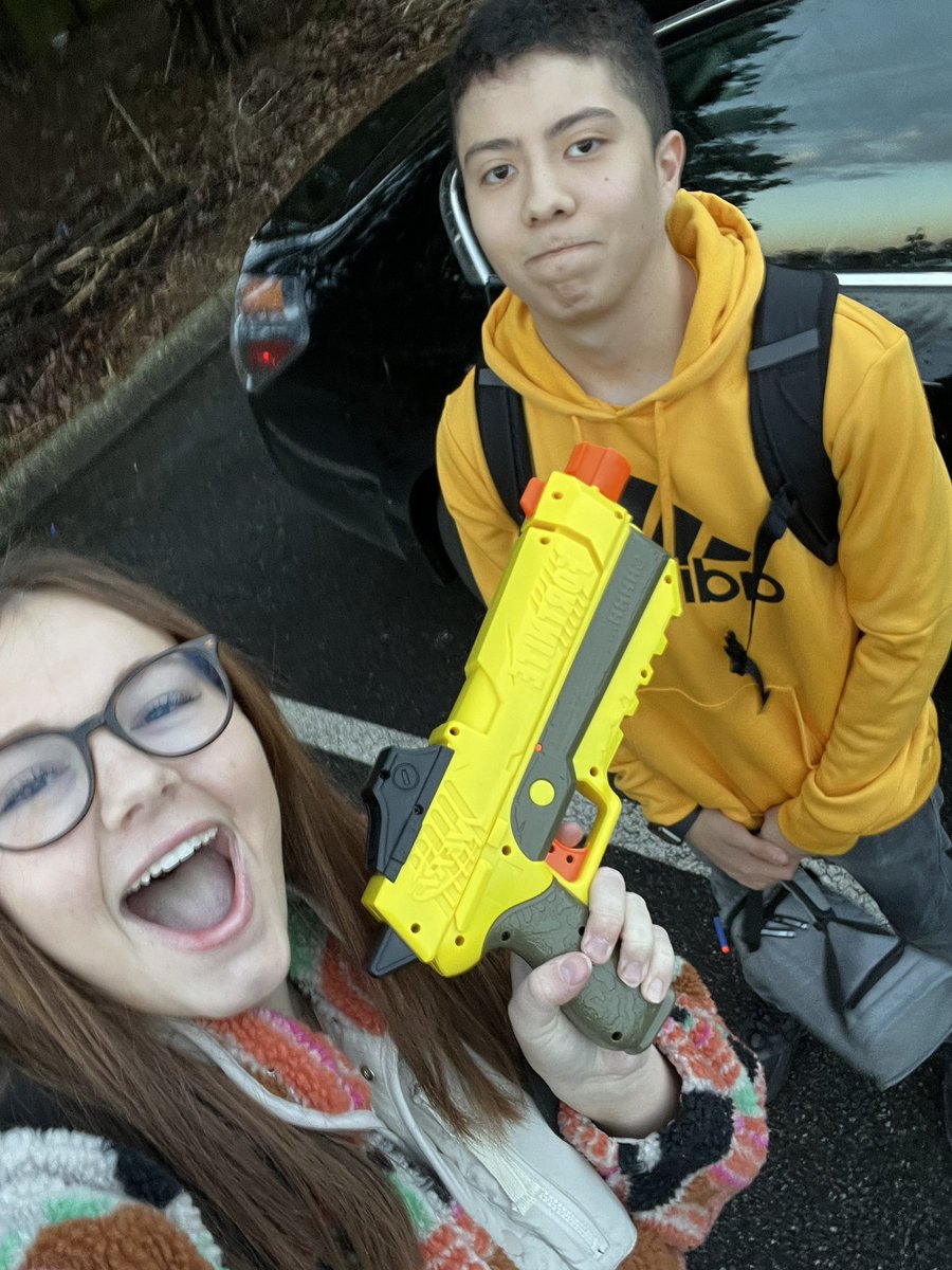 BulletBitches's tweet photo. the stalker was brought to justice this morning at 7:38 in the school lot by the one and only hailey. making it (1,3)😈not over yet @shsnerf23 https://t.co/kkQ8KeEQOo