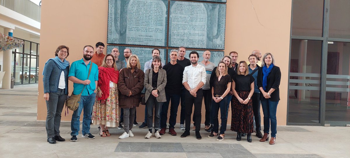 LyceeFrAYersin's tweet photo. Regroupement #orientation #aefe Zone Asie Pacifique animé par C.Arnaud et M.Aktas-Vallier au #LFAY @aefeinfo @AEFEAP #AGORA #Parcoursup https://t.co/sdXhxFrlGz