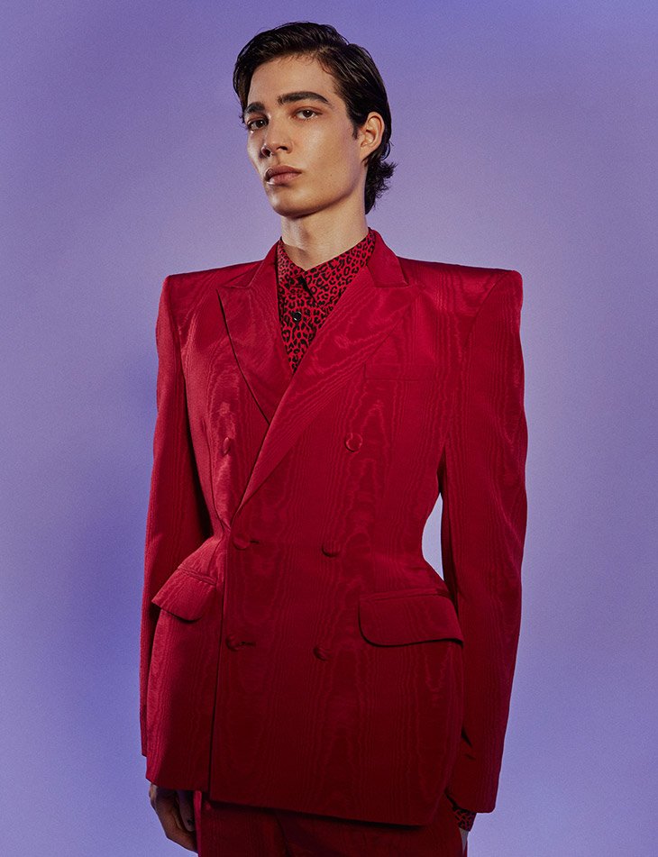 mmscene's tweet photo. Photographer #FernandoFrade and stylist #ManuelMendi team up for our #MMSCENE latest exclusive story: https://t.co/EWP0WsRzku https://t.co/aR1kcALi47