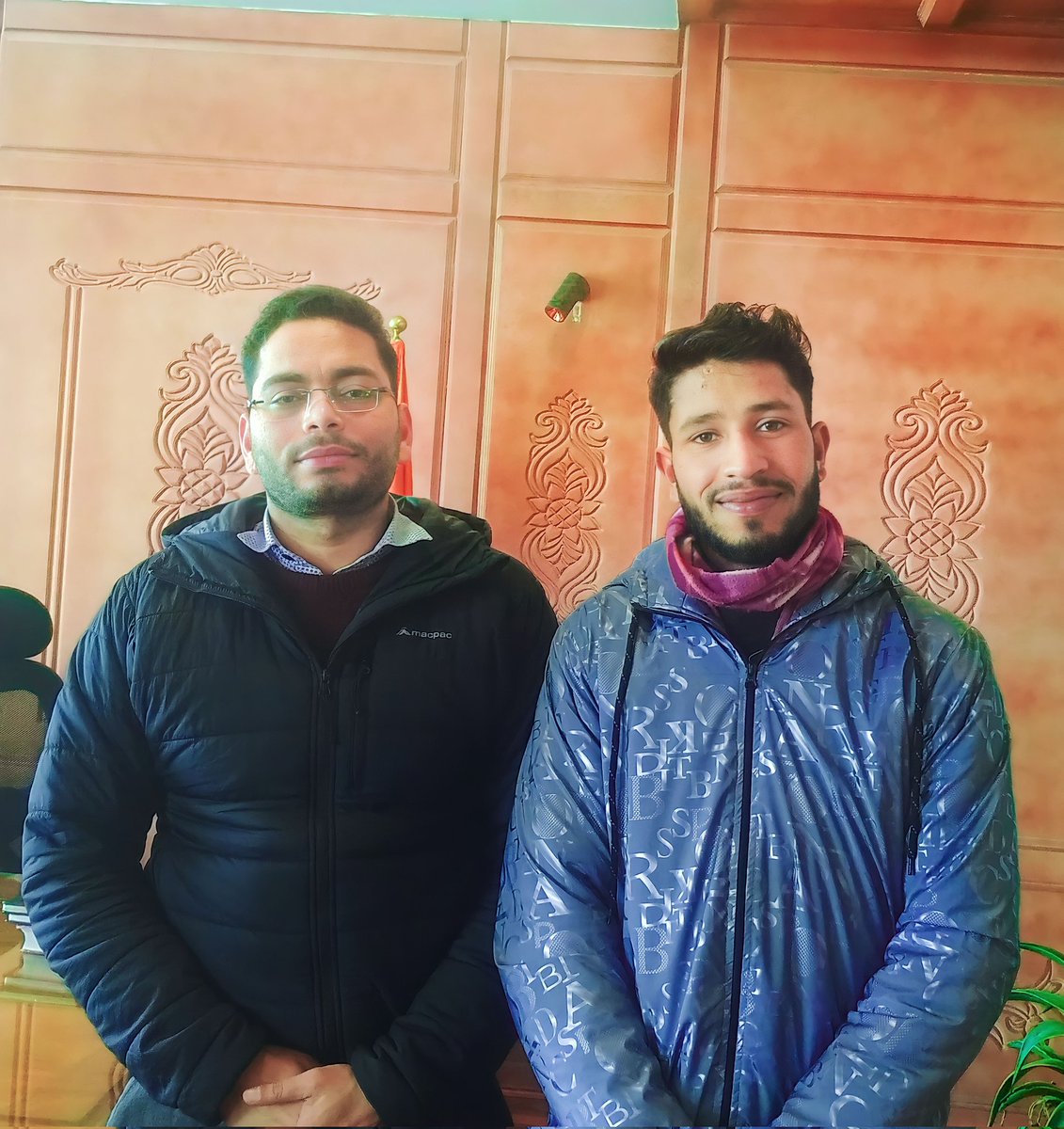 asifarman240's tweet photo. Today met with District Magistrate Shopian Mr.Sachin Kumar (IAS) and discussed various issues especially related to Education & development .
District Administration Shopian assured to fullfill all genuine demands.
@justcsachin
@YarAliKhan1
@dmshopian
#missiondevelopment https://t.co/DnuDLVFtv6