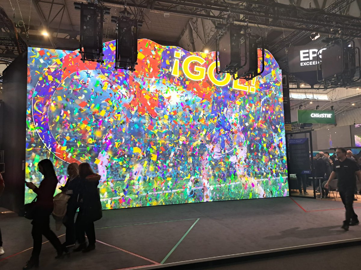 ConsulMexBCN's tweet photo. Esta semana estuvimos en @ISE_Show en #Barcelona, principal exhibición audiovisual y de integración de sistemas a nivel mundial.

Dialogamos con empresarios mexicanos y visitamos el stand de Hisense, líder mundial en Smart TVs que fabrica sus productos en México 🇲🇽desde 2016. https://t.co/cV8GOPK6sL