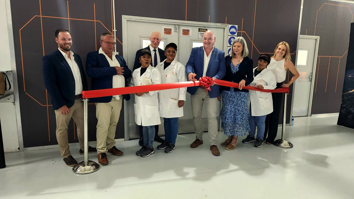 This past week, Alderman <a href="/VosJames/">James Vos</a>, officiated at the opening of Africa's first all-female workforce solar panel manufacturer in Cape Town. It is also the only German-certified tier-one small solar panel manufacturer in the world.

Read more: bit.ly/3wPvy1w

#CTNews