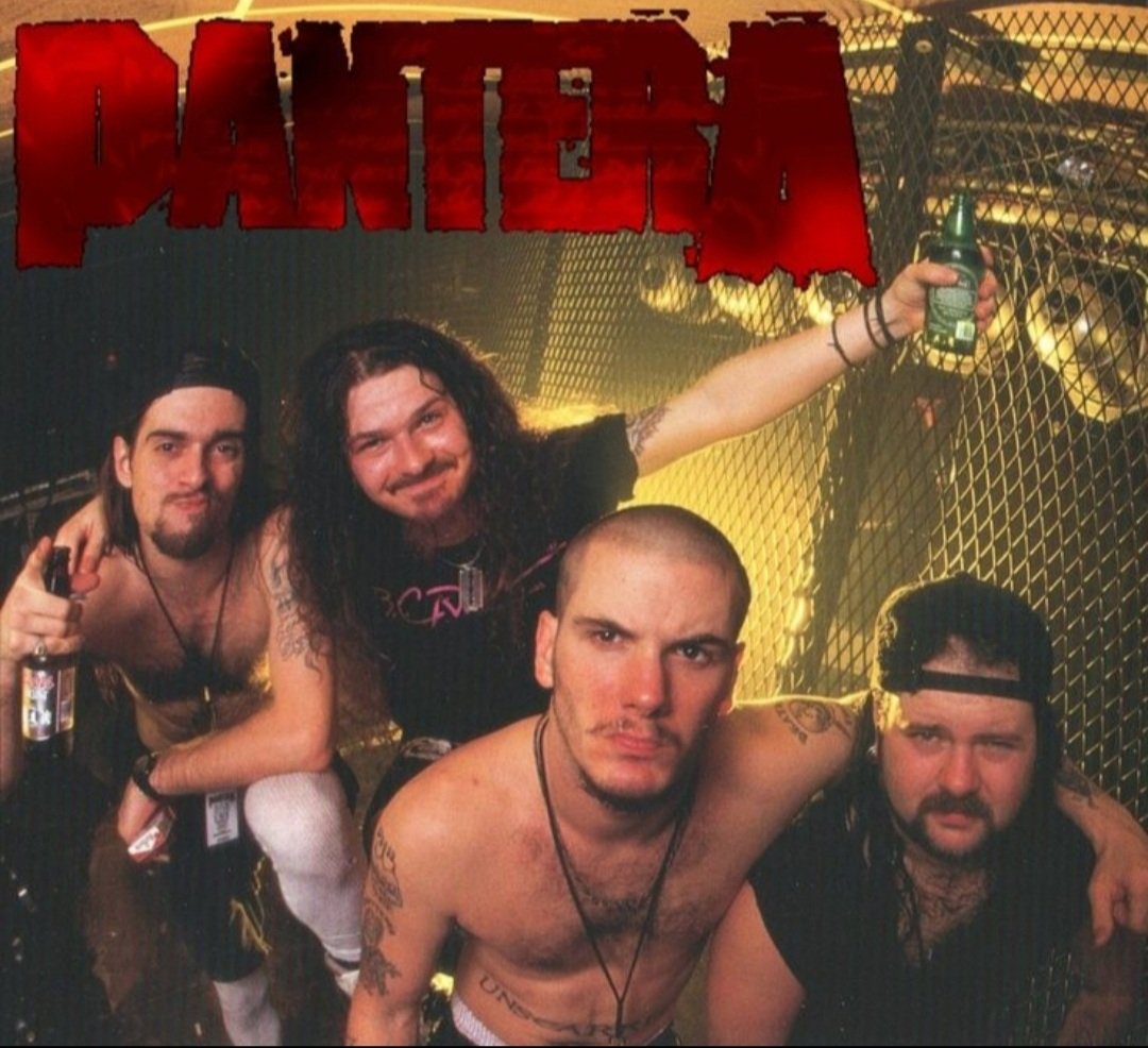HeavyMetal_999's tweet photo. IRON MAIDEN or PANTERA
What band do you prefer? https://t.co/LmxlwJ8nU9