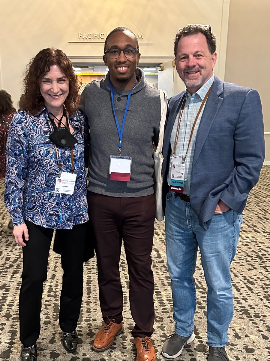 JGGrantPhD's tweet photo. #INS2023inSanDiego highlights thus far:

1) When your grad school mentor meets your post-doc mentor

2) Meeting legends at the @SoBlackNeuro Luminaries dinner

3) Chatting with some talented future neuropsychologists about getting into grad school during my poster session https://t.co/ahWIF1As61