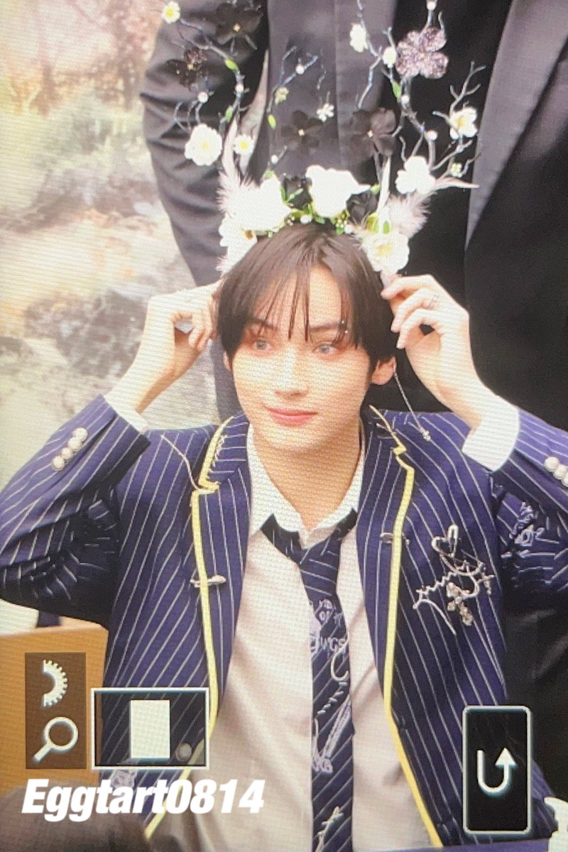 Eggtart0814's tweet photo. 230203 사운드웨이브 Pre

😉

#휴닝카이   #HUENINGKAI   
#TXT   #투모로우바이투게더       
#TOMORROW_X_TOGETHER     
@TXT_bighit 
@TXT_members https://t.co/c7epvxDaCz