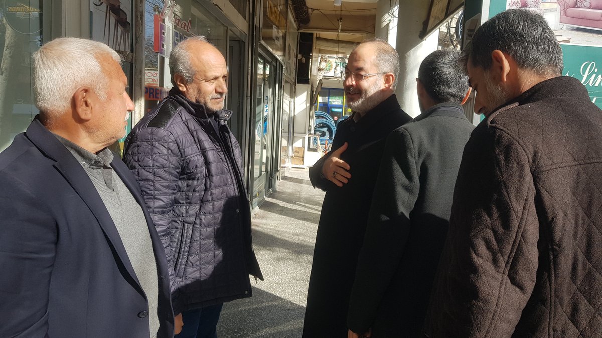 MustafaYetis_02's tweet photo. Eski Kahta Caddesinde esnaf ziyaretlerimizi sürdürüyoruz.
Kiraların yüksekliği esnafın sıkıntısı olmaya devam ediyor.
Siyasete bir renk ve soluk katan, sorunlara köklü çözüm üreten HÜDA PAR seviliyor ve sahipleniliyor.
#MemleketinHÜDAPARaİhtiyacıVar
#AdıyamanHÜDAPAR https://t.co/7oUxyFAtZM
