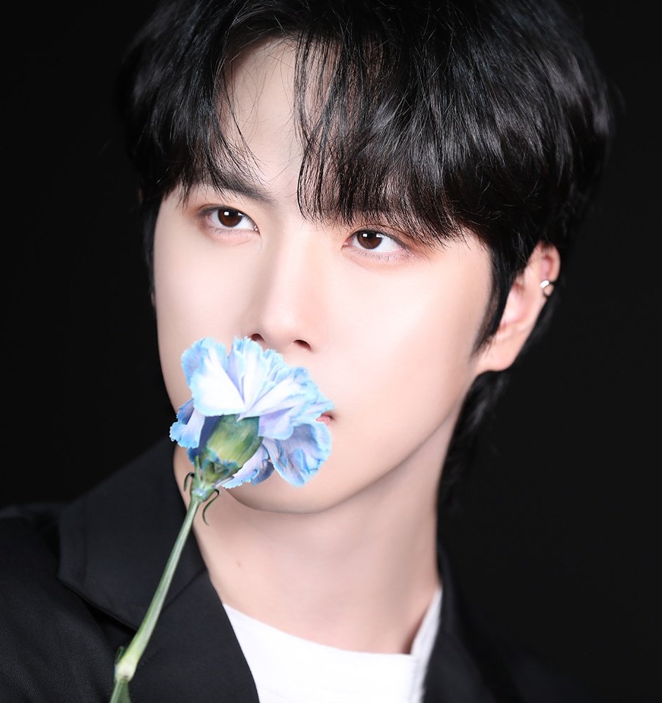 mcm_bear's tweet photo. 하진짜 좃나잘생겼네 https://t.co/MjnOJnCAvy