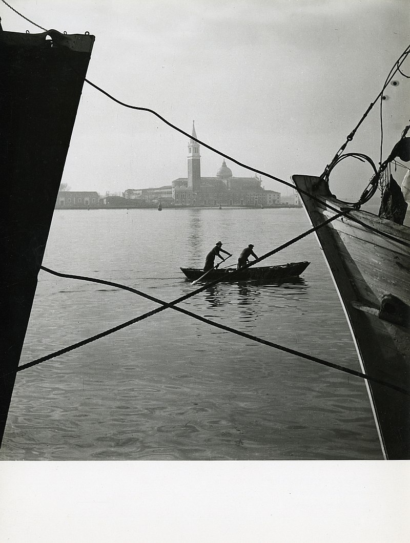 Paolo Monti. Venezia, 1955
CC BY-SA 4.0
bit.ly/3Yjk5mz

@IveserVenezia @arialuce1 @IntrecciVE @cultve @Venezia1600
 #venezia