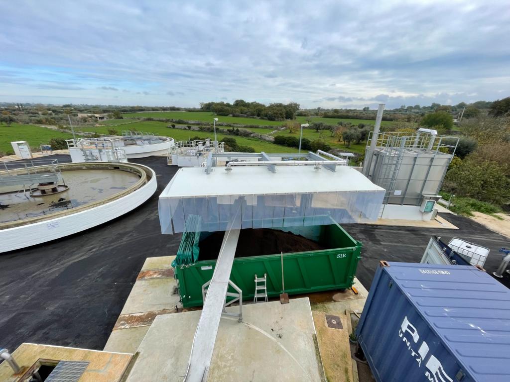 AirCleansrl's tweet image. 😷♻️🇮🇹 New #wastewater #odorcontrol plant at #WWTP using one of our exclusive #biological systems: #MonaShell® #biotrickling.
#AirClean #biotechnology #proventechnology #sustainabletechnology #environmentalsustainability  #environmentalrehabilitation #ecologicaltransition