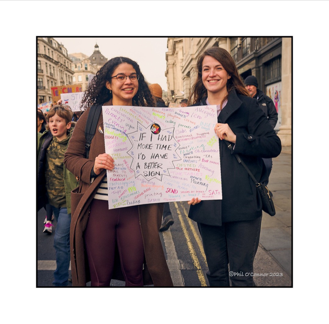 So, how's YOUR WORK SCHEDULE?
Fast Phil shared a photo with you from the Flickr app. Check it out:
flic.kr/p/2oeV1eL #TeacherStrike #EducationDay @AFP @EveningStandard @GettyImagesNews @neumagazine #myheroes @TIME @timespolitics @TheEconomist @TimesEducation #MORE #women