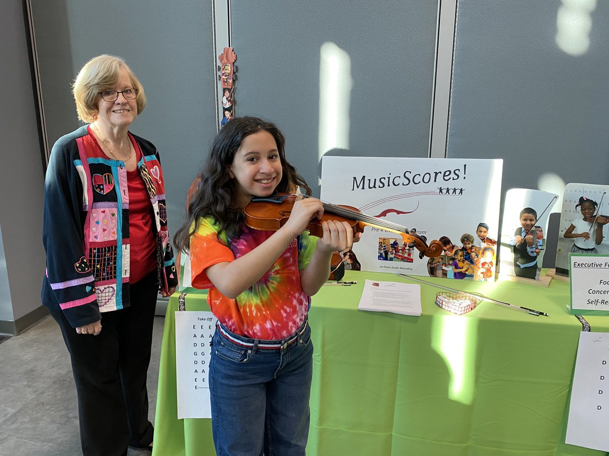 ArellanoPES's tweet photo. Isla is representing at MTKD 2023! Isla began playing violin 🎻 in pre k at age 4 has continued to play even now at 10. So proud that she can represent MusicScores and as a @NPESharks @CCPS_PRE_K @collierschools https://t.co/mh1bx1Pz2n