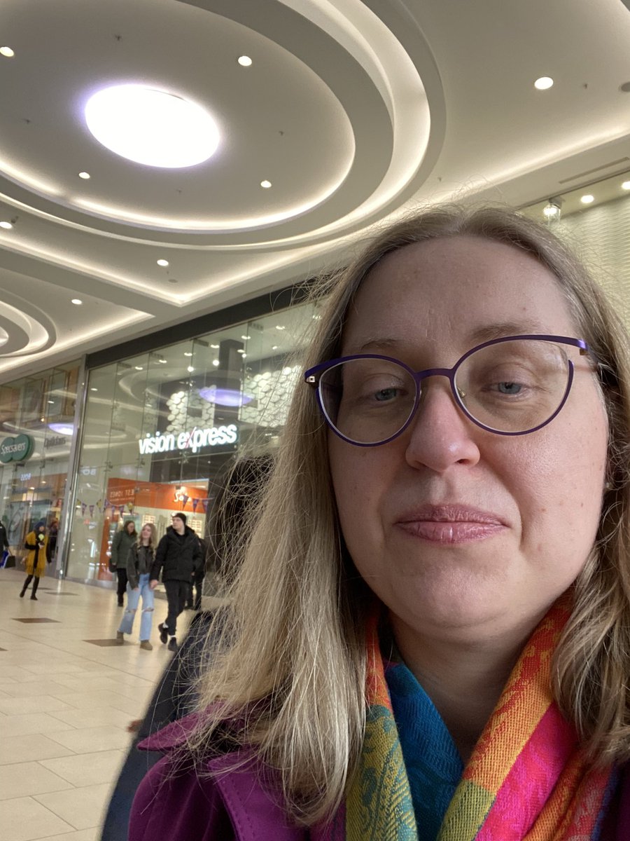 StephanieCair20's tweet image. After positive feedback at this weeks LOC committee meeting, I’ve been out speaking with Optometry practices in Newcastle. Raising awareness of the LOC #yourloc Thanks to #Bootsopticians, #opticalexpress #specsavers, #VisionExpress, #M&amp;amp;Sopticians