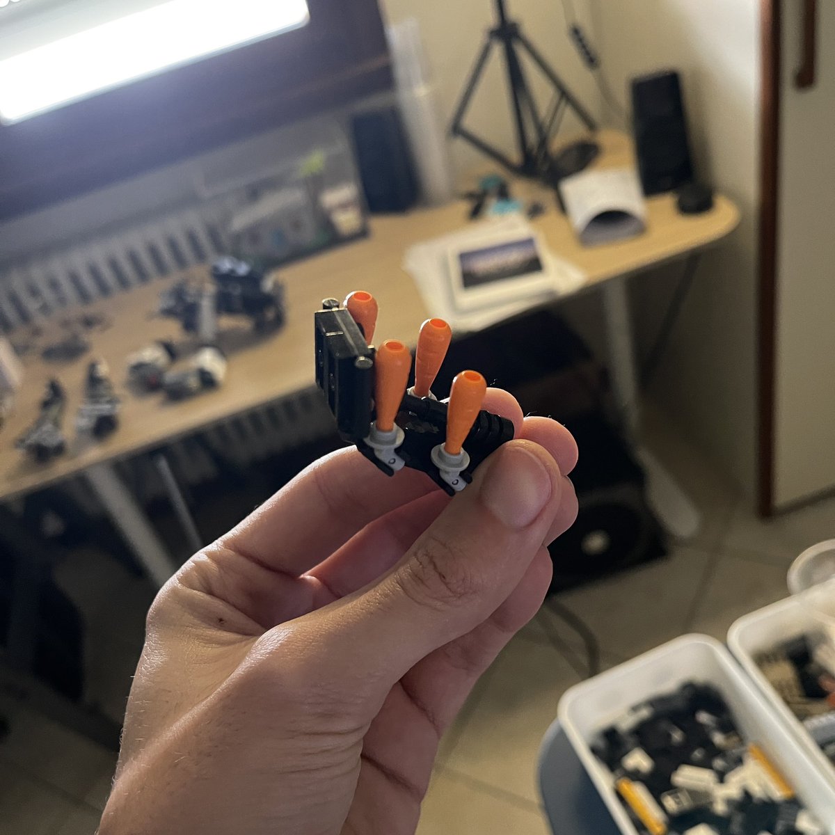 Pro tip 🦣
Start stocking up on carrots😂

🥕🥕🥕
🥕🥕🥕

🥕🥕🥕
🥕🥕🥕

🥕🥕  🥕🥕

🥕🥕  🥕🥕

Any guesses on what's in the picture?⚡️