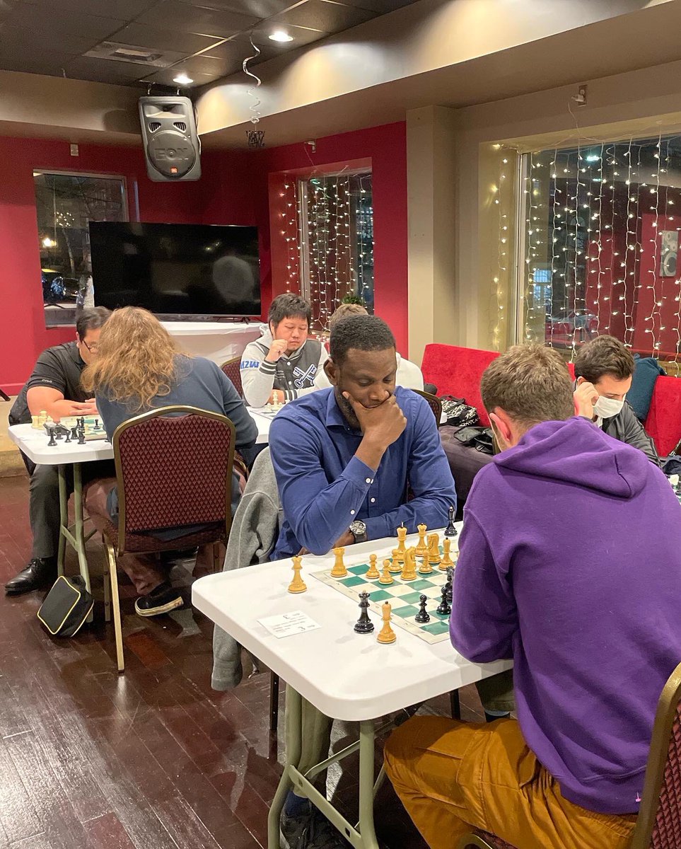 ChessBizkit's tweet image. Last month we had a great turn out for our first #Blitzchess tournament! Can’t wait to do it again tonight! #chesspunks #baltimore #chess