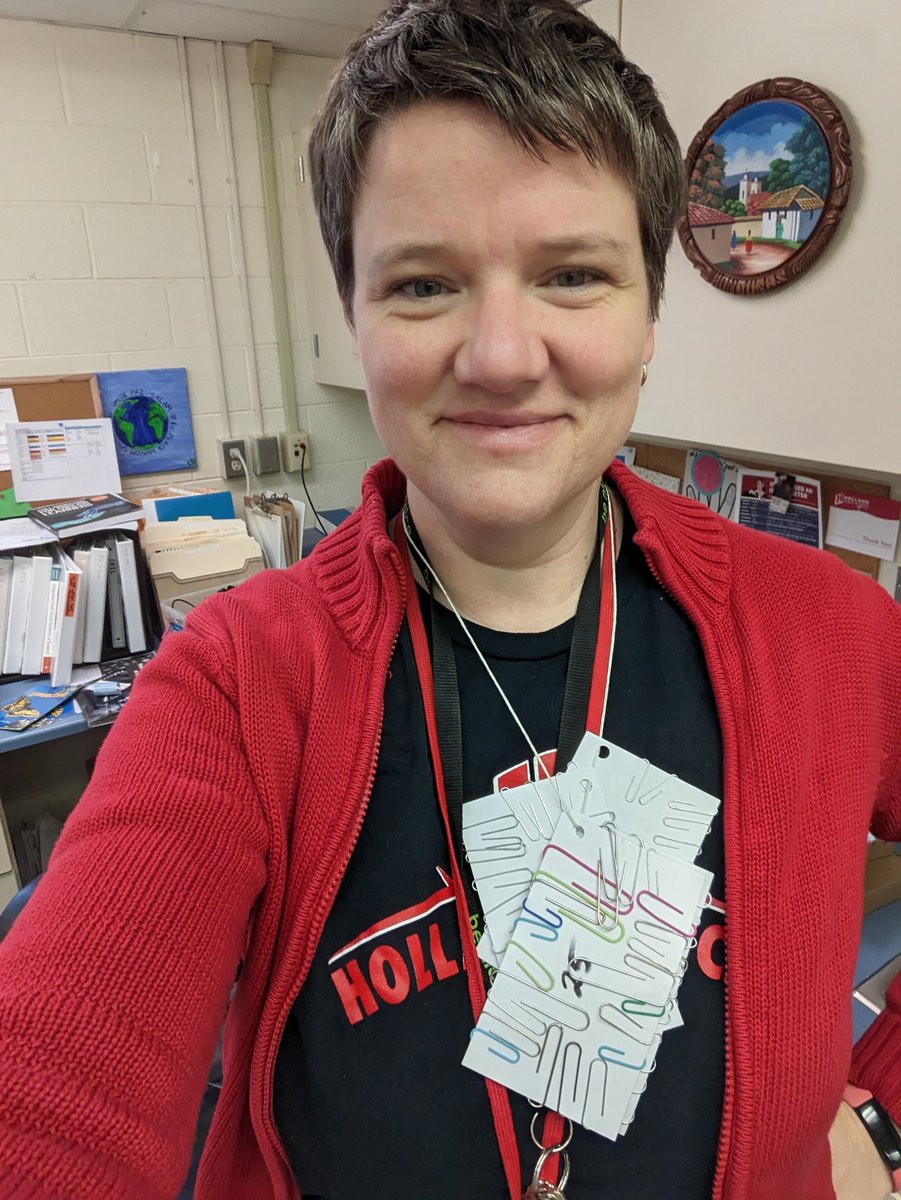 LynetteBrander's tweet photo. I may or may not have forgotten to make my own 100 day costume until I got it school. My son remembered his! #hpsProud #100dayssmarter https://t.co/gIorrRS50m