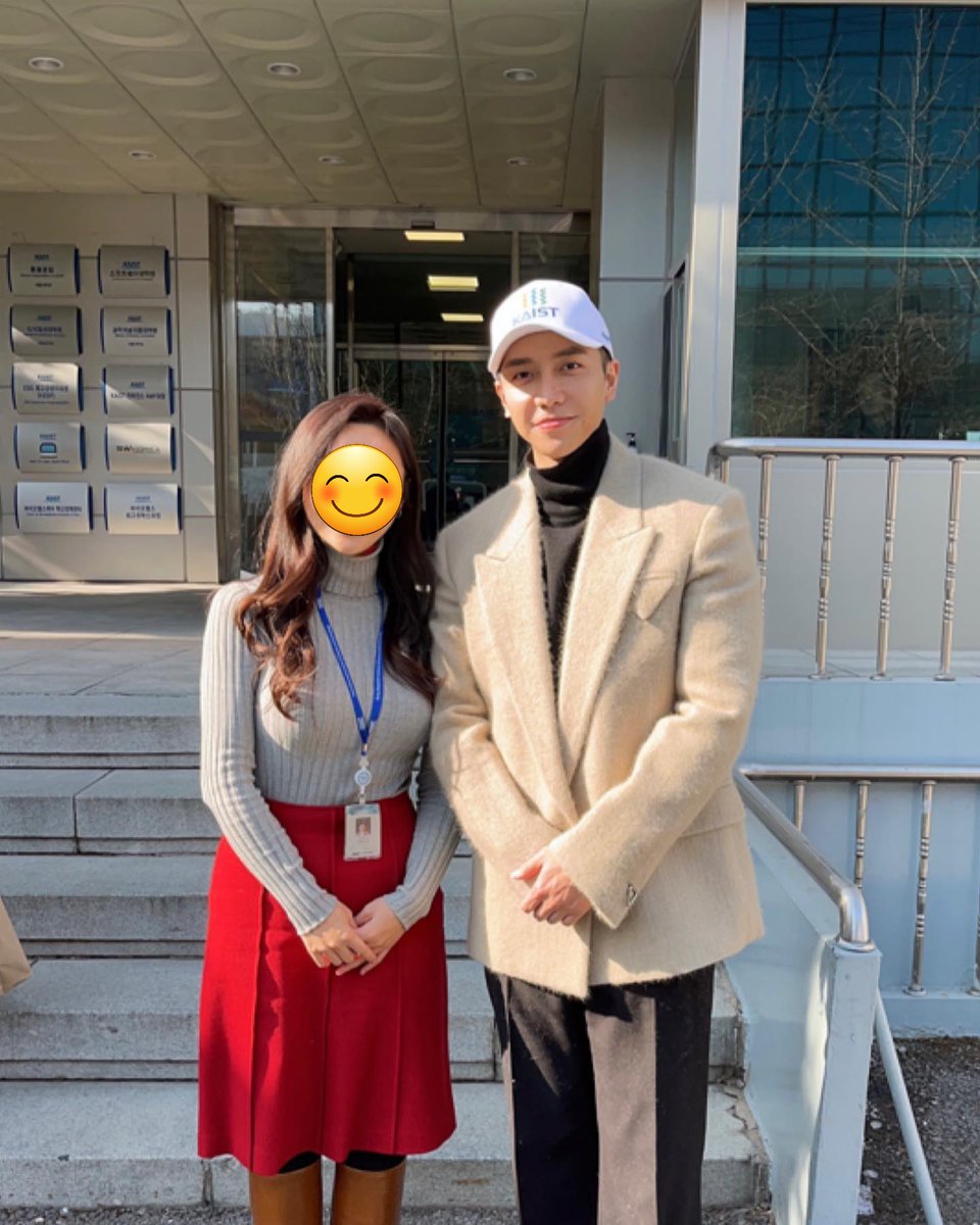 CHUUacc's tweet photo. #이승기 
#LeeSeungGi 
https://t.co/AKNGq361O1 https://t.co/qet2HUM7kL