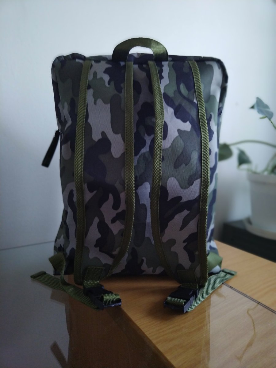 Made this camouflage bag. 🌿🍂
with lining inside and a front zip bag.
DM for selling price (if interested).

#bagdesign #camouflagebag #camouflage #bag #fashion #fashiondesigner #designer #sewing #creative #creativity