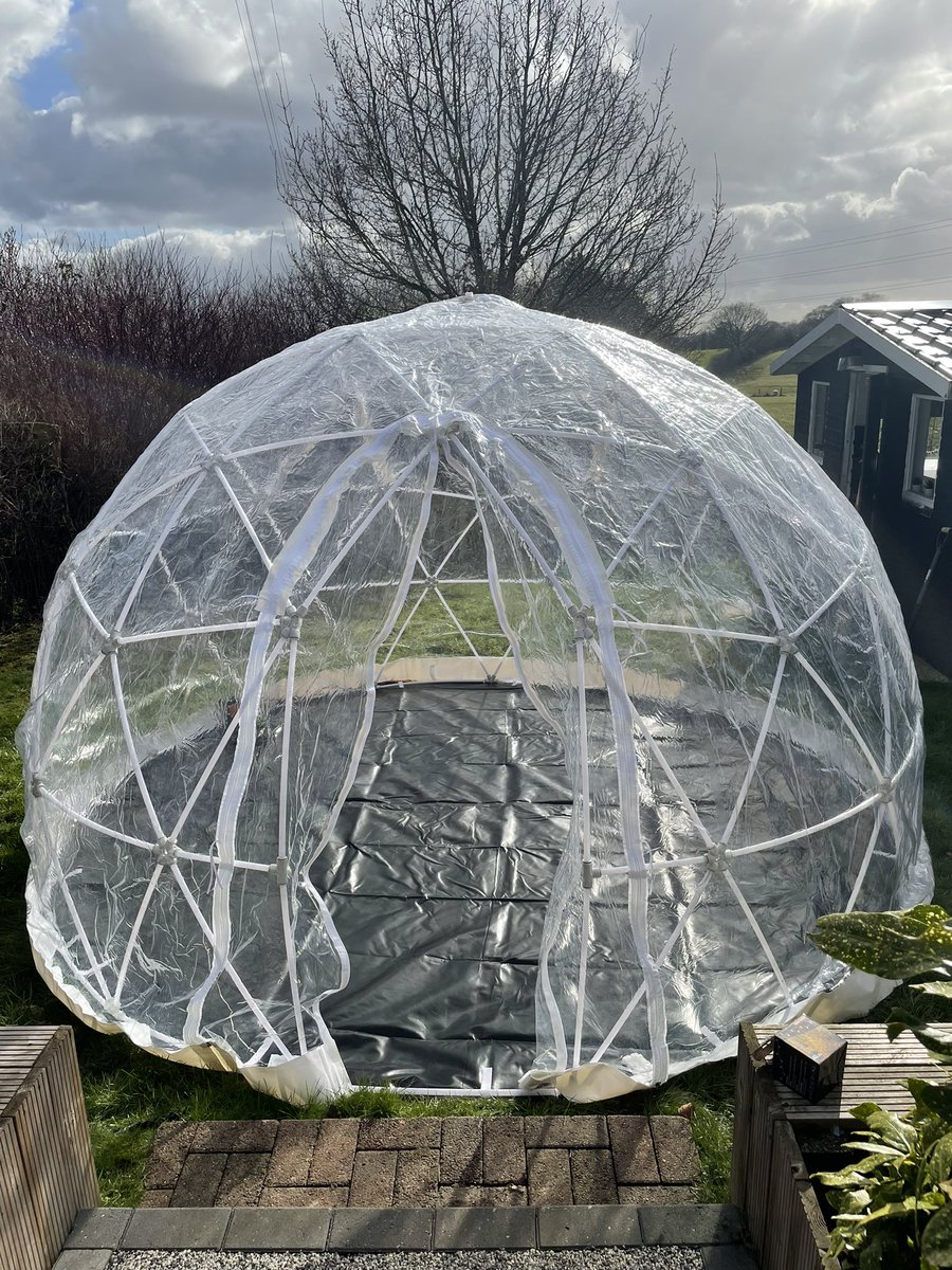 Creative_Igloos's tweet photo. ✨Blank Canvas✨ We can turn the igloo into anything you are wanting! All you have to do is send us your ideas and we will bring them to life 🤍

#gardenigloo #gardenparty #summeriscoming #friends #familytime #babyshower #wedding #movienight #birthday #manchester https://t.co/q1qPjgN32p