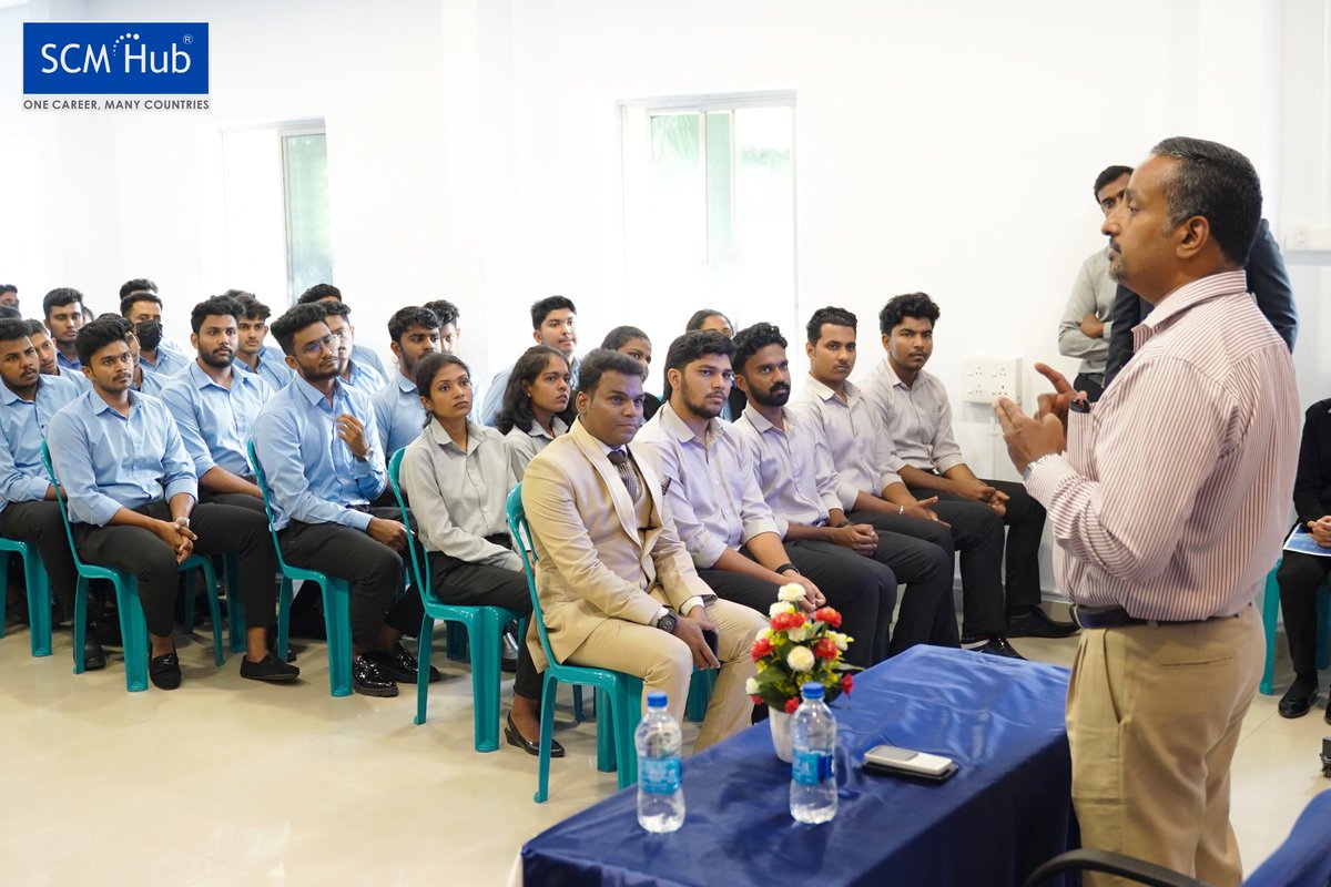 hub_scm's tweet photo. SCM Expert voice
Manoj Abraham Vaidyan from Maersk.
An eminent Air cargo logistics professional.
β
MBA β
PG Program β
Diploma β
Certificate Courses
Contact us at βοΈ +91 97443 50155/56
#SCMHubKochi #SCMHub #LogisticsInstitute #SCMInstitute #maerskline https://t.co/KwX1X3Z8A1