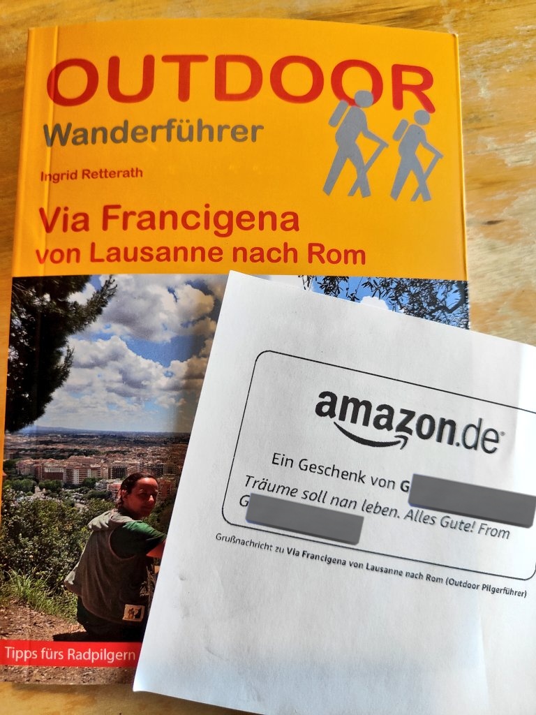 ruththue2's tweet photo. #NurTwitter
Vor ein paar Tagen hatte ich in einem Anfall von Wahnsinn relativ kurz eine Wishlist online.
Wieder bei Sinnen hab ich die wieder aus meinem/-n Profil/-en gelöscht. 🙈
Scheinbar nicht schnell genug ... 🥹

Gestern kam ein Amazon-Päckchen an.
// https://t.co/1cbmvFte2I