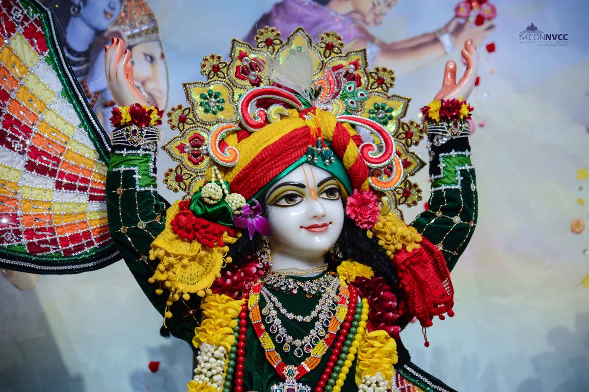 ISKCONPune's tweet photo. 🌷 Nityanand Trayodashi &amp; Brahmotsav Celebration
Special Sringar Darshan | 03-02-2023 | ISKCON NVCC Pune 🌷
Sri Sri Gaur Nitai 
#iskconnvcc10thanniversary
#ISKCONNVCC #ISKCONPune #ISKCON
#PUNE #DailyDarshan #harekrishna
#Friday #3rdfebruary #3rdfebruary2023
#nvcc https://t.co/fPt5PaoYAe