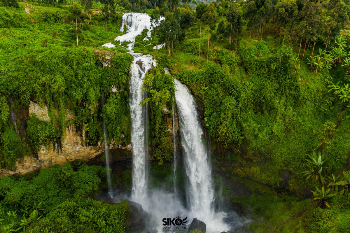 I hope this is the first thing Aliens see when they discover Uganda.

#exploreelgon #EddyKenzoAtGrammys