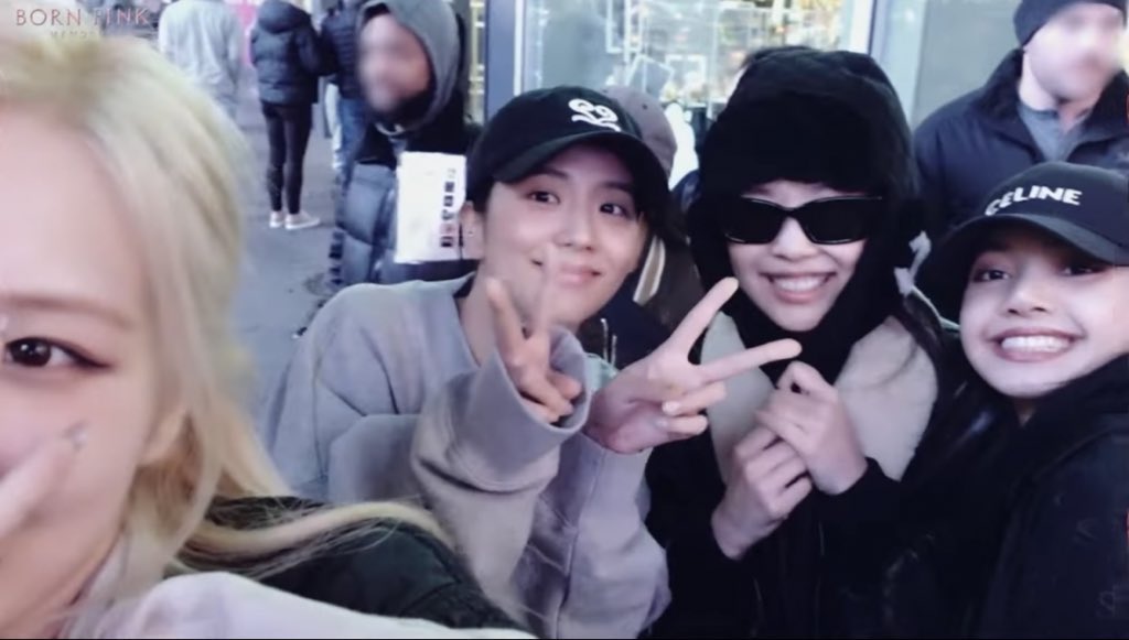 blackpinkbabo's tweet photo. BLACKPINK BEST GIRLS ♥️ https://t.co/Ds8CEYZXfi