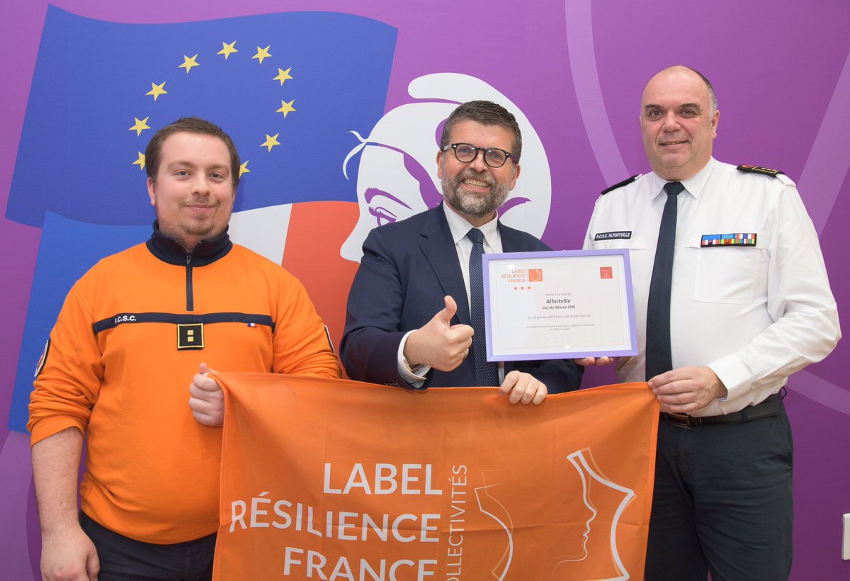 Luc Carvounas (@luccarvounas) on Twitter photo Très engagée dans la prévention des risques majeurs, <a href="/Alfortville_94/">Ville d'Alfortville</a> se voit récompensée du Label "RESILIENCE FRANCE COLLECTIVITES" après avoir passé avec succès l'évaluation des capacités en 490 questions. Notre ville l'obtient d'ores et déjà avec 3 étoiles pour l'année 2023. Très engagée dans la prévention des risques majeurs, <a href="/Alfortville_94/">Ville d'Alfortville</a> se voit récompensée du Label "RESILIENCE FRANCE COLLECTIVITES" après avoir passé avec succès l'évaluation des capacités en 490 questions. Notre ville l'obtient d'ores et déjà avec 3 étoiles pour l'année 2023.