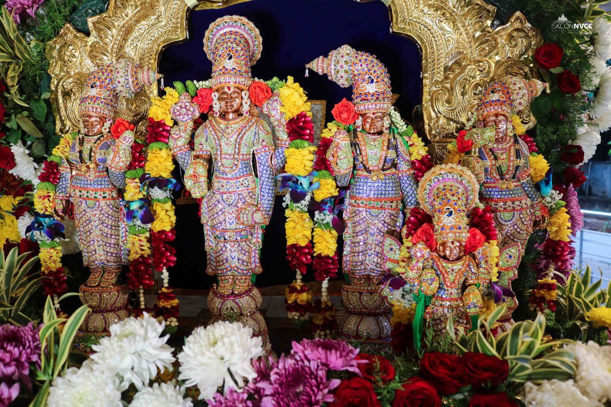 ISKCONPune's tweet photo. 🌷 Nityanand Trayodashi &amp; Brahmotsav Celebration
Special Sringar Darshan | 03-02-2023 | ISKCON NVCC Pune 🌷 Sri Balaji
#iskconnvcc10thanniversary
#ISKCONNVCC #ISKCONPune #ISKCON
#PUNE #DailyDarshan #harekrishna
#Friday #3rdfebruary #3rdfebruary2023
#nvcc #radhavrindavanchandra https://t.co/K6Er6rfXeE