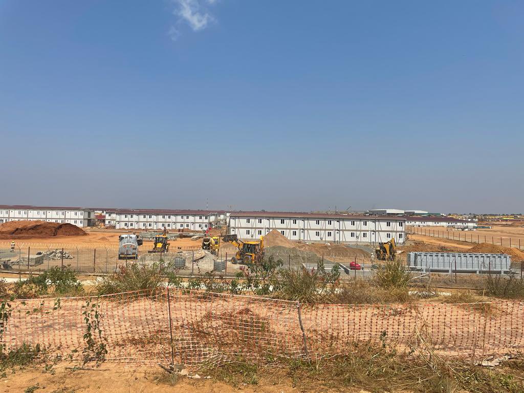 jean_gavalda's tweet photo. .@TotalEnergies EP Uganda hosted a delegation from the European Union which visited some of the restored exploration sites, Wellpad site and the #TilengaProject Industrial area. The delegation also had an opportunity to interact with some of the Project Affected Persons. https://t.co/ok73SwHYSg