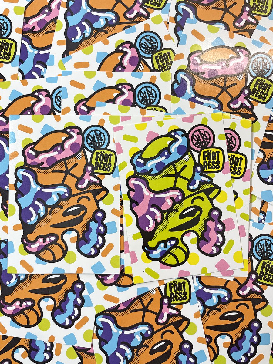 FlyingFortress_'s tweet photo. new stickers / color variant in orange with @Solaris100
#teddytroops #stickerdesign #colabdesign #solaris100 #stickergame https://t.co/IVEtB9RUmB