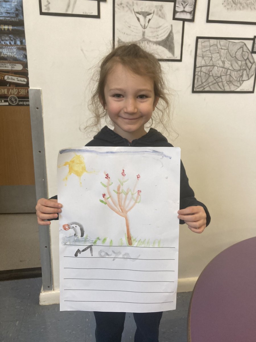JulieGrainger4's tweet photo. Maya’s attention to detail and use of different brush stokes in her artwork really impressed her teachers, so mush so that she got to pick a book from our vending machine. Well done Maya @WCPSc2029 @WCommonPS https://t.co/hwgUvXT0P8