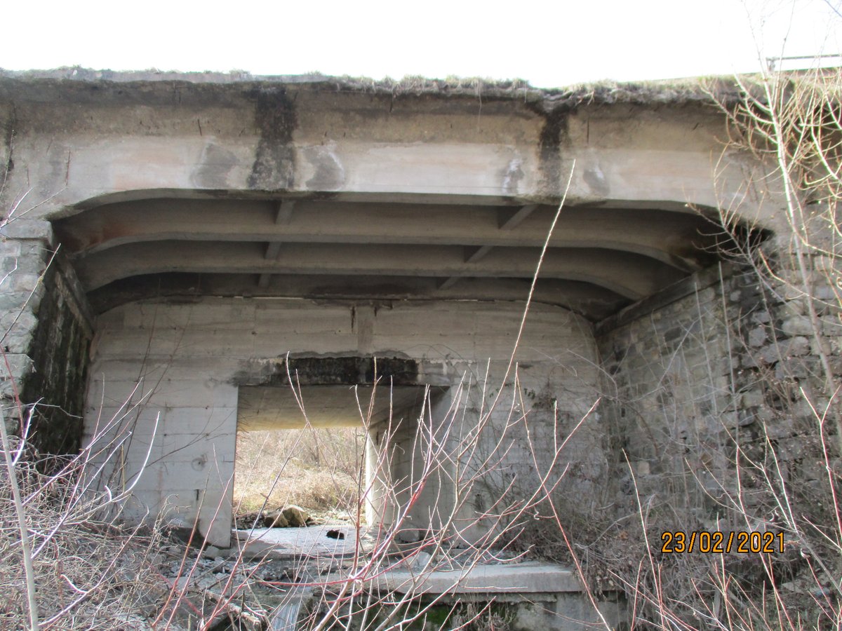 provinciamodena's tweet photo. Sulla #sp4 all’altezza di Ponte #Samone, partono lunedì 6 febbraio i lavori di manutenzione ponte rio Lamazze. Senso unico alternato fino al 20 febbraio attivo dal lunedì al venerdì, mentre nel fine settimana il transito sarà garantito a doppio senso di marcia.
#Provincia #Modena https://t.co/PI6XcNgGbc