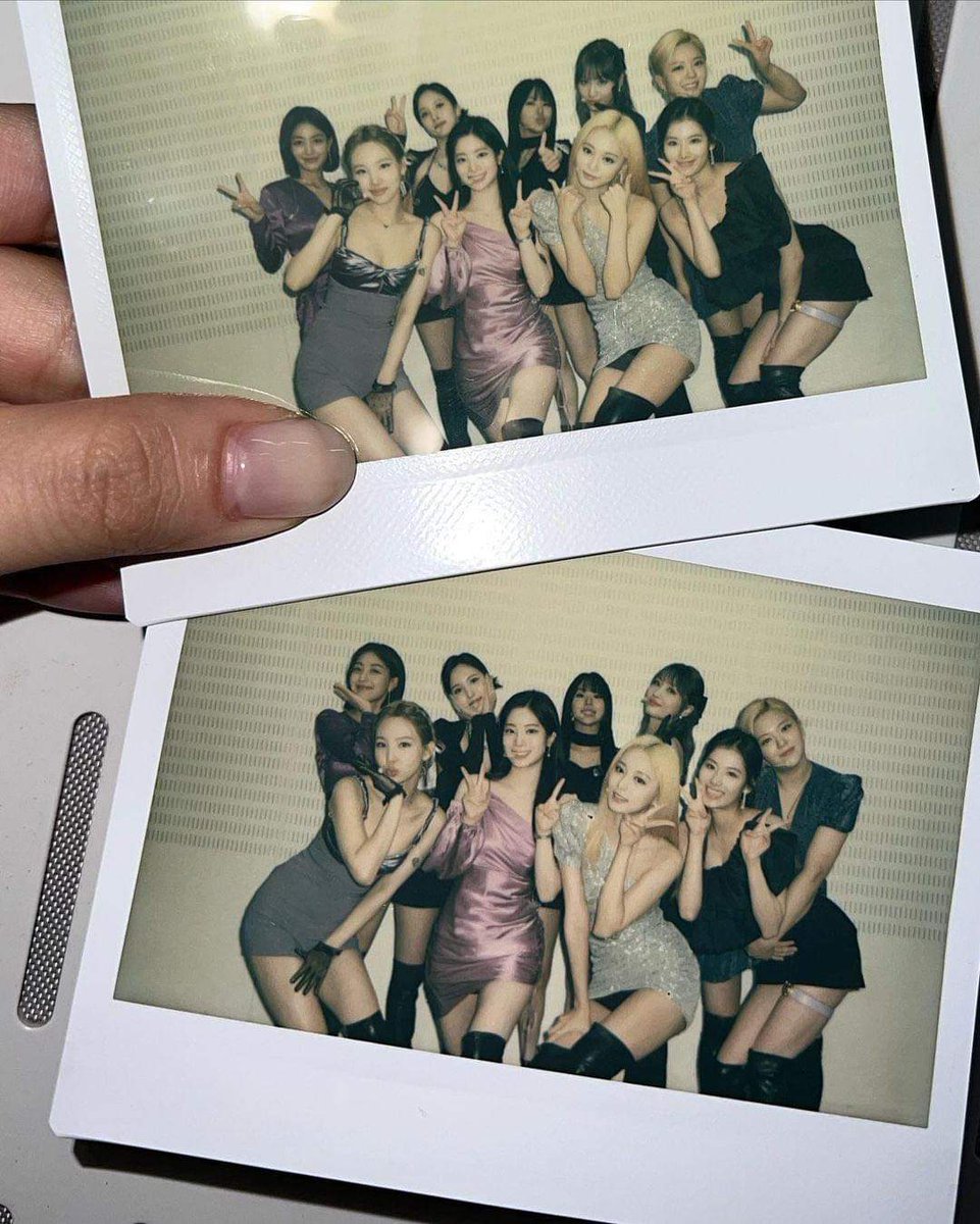 mysticaltimee's tweet photo. @signaltofu @JYPETWICE TWICE READY TO BE #12th_Mini_Album_TWICE #TWICE @JYPETWICE https://t.co/l4URjZ67rk