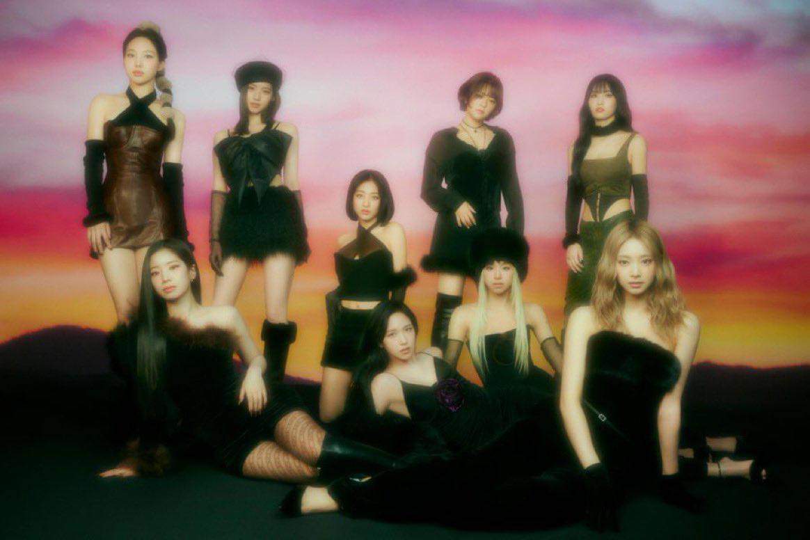 mysticaltimee's tweet photo. @signaltofu @JYPETWICE TWICE READY TO BE #12th_Mini_Album_TWICE #TWICE @JYPETWICE https://t.co/l36092XAkC