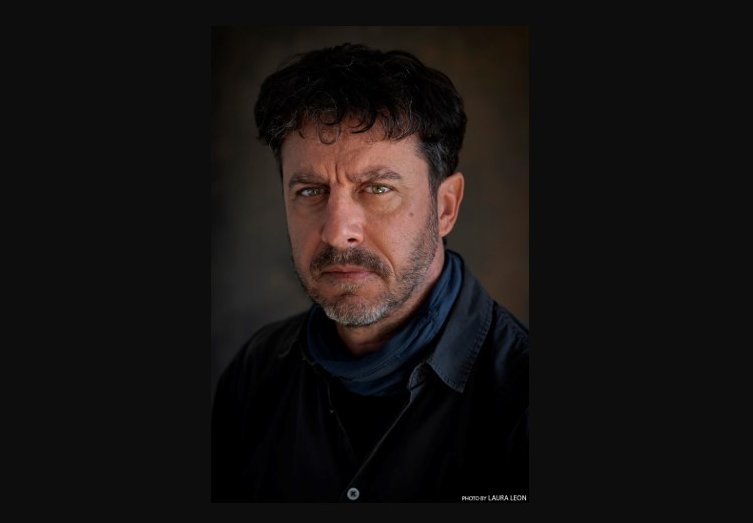 Tenim moltes ganes de la conversa "Més que mil paraules" que el gran fotoperiodista <a href="/EmilioMorenatti/">Emilio Morenatti</a> mantindrà demà amb la <a href="/Sion_Biurrun/">Sion Biurrun</a> per estrenar la Setmana dels #Rahola23! 
Dissabte 04/02/23, 12h, Casa de Cultura de Girona
bit.ly/MorenattiRahola
<a href="/DiputacioGirona/">Diputació de Girona</a> #CPCGirona