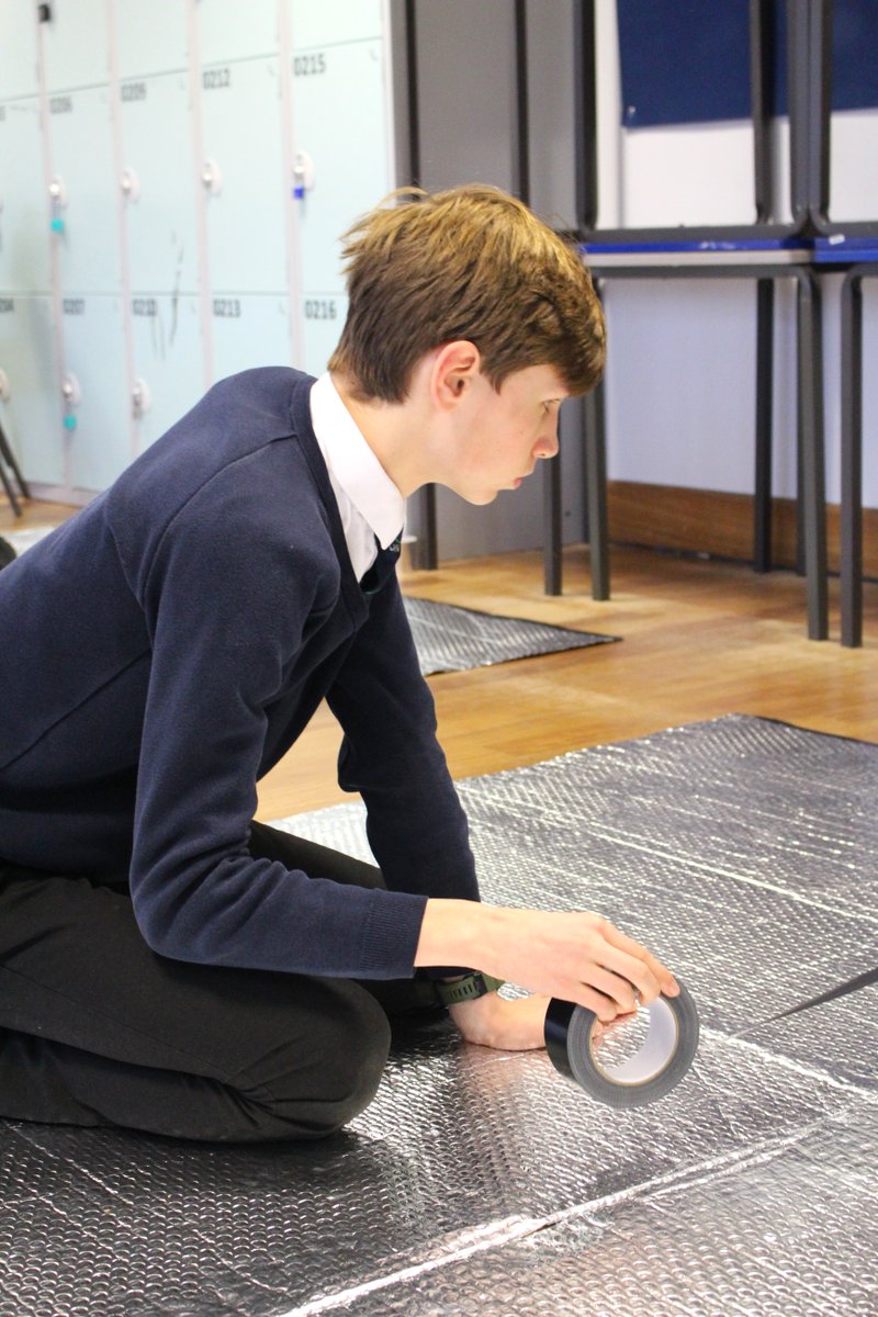WhitgiftSchool1's tweet photo. Yesterday, volunteers from the Fourth Form helped assemble lightweight and insulated shelters for one of the main charities Whitgift supports, Sleep Pod.  All the pupils involved had great fun, and it was wonderful seeing so many boys involved! #Whitgiftcharities https://t.co/2krvLtAdnh