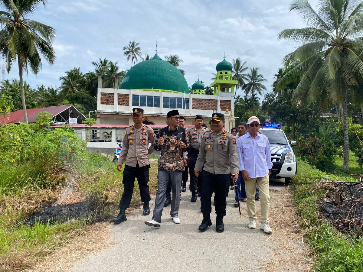 AndriPerkasa3's tweet photo. Kegiatan Jumat Curhat https://t.co/DkJbhHmN32