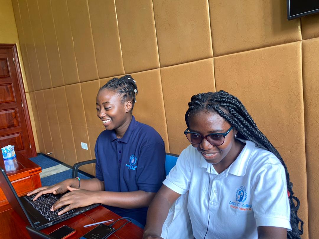 tech_em_press's tweet image. Milkit makes me feel nice when I am my work😊😊.
Am I excited? YESSS
Reason? Because it's day of writing code. ❤️😘Making my portfolio website😊😊. Using HTMl, CSS and Javascript
#girlsthatcode
#technology #work #writing #coder #coderchallenge #HTML #css #javascript