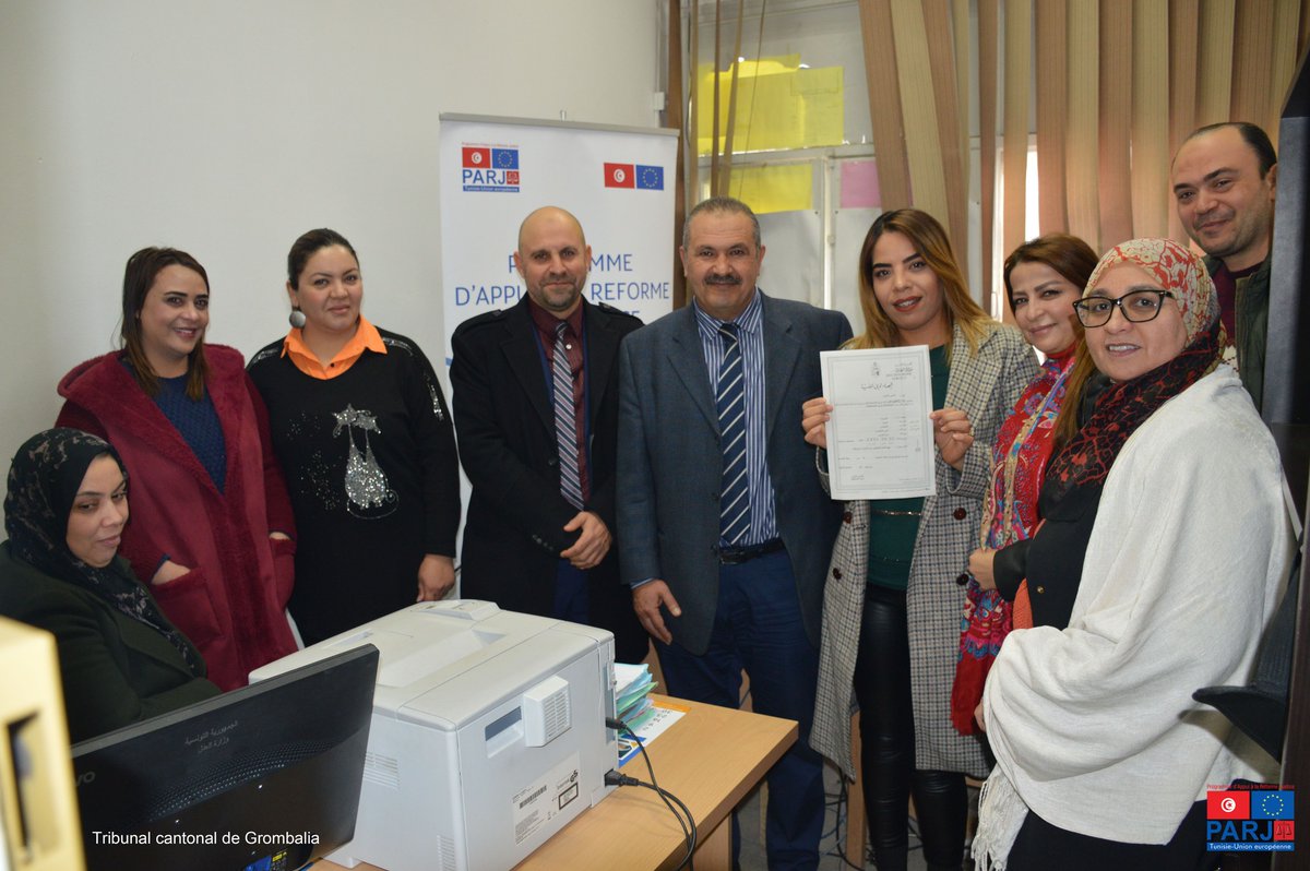 UNOPS_AFRNord's tweet photo. Une nouvelle application «citoyenneté» est mise en service dans trois tribunaux du Gouvernorat de Nabeul avec l'appui de @UNOPS_Tunisie.
Elle est développée dans le cadre du projet #PARJ, financé par @UeTunisie, afin d'améliorer l'accès à la justice avec efficacité. https://t.co/L1PwquyBZ0