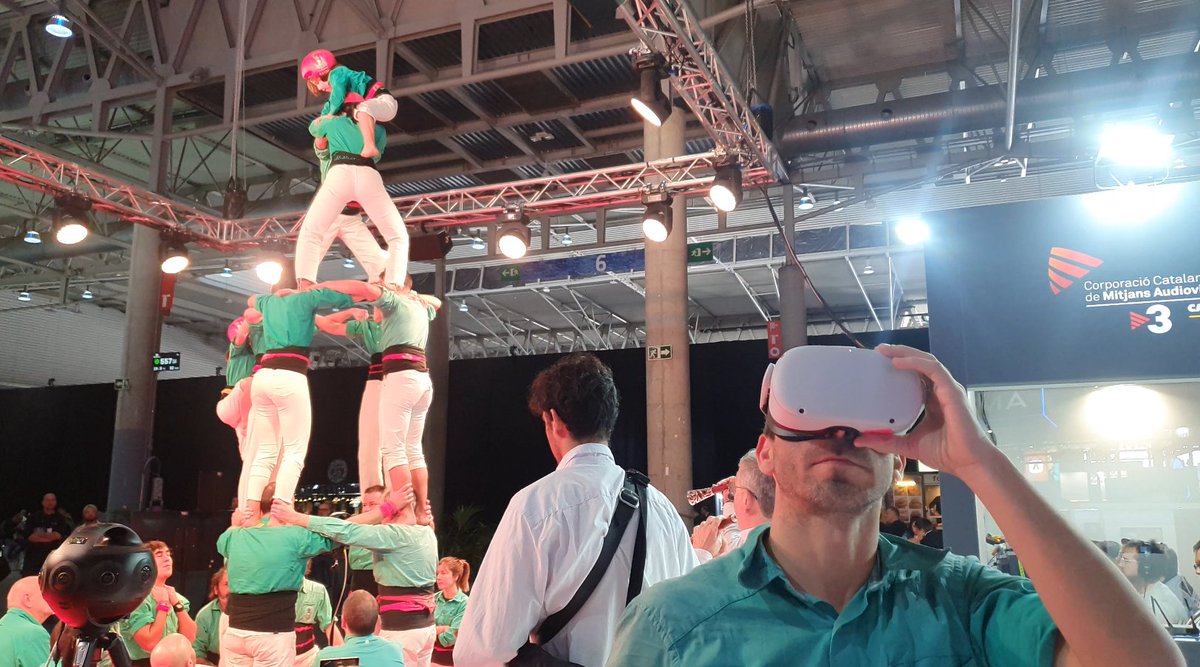 francescmas's tweet photo. Últim dia a l' #ISE23 #ISE_Show No us perdeu l'experiència 360º dels Castellers de Vilafranca en directe, i l'experiència multicàmera 360º 3D immersiva del Concert d'Eufòria al Palau Sant Jordi #CCMA_cat #tv3cat #VR #immersive #YBVR #i2CAT @EuforiaTV3 Projecte #ViVIM #RIS3CAT https://t.co/5ntadeT7UZ