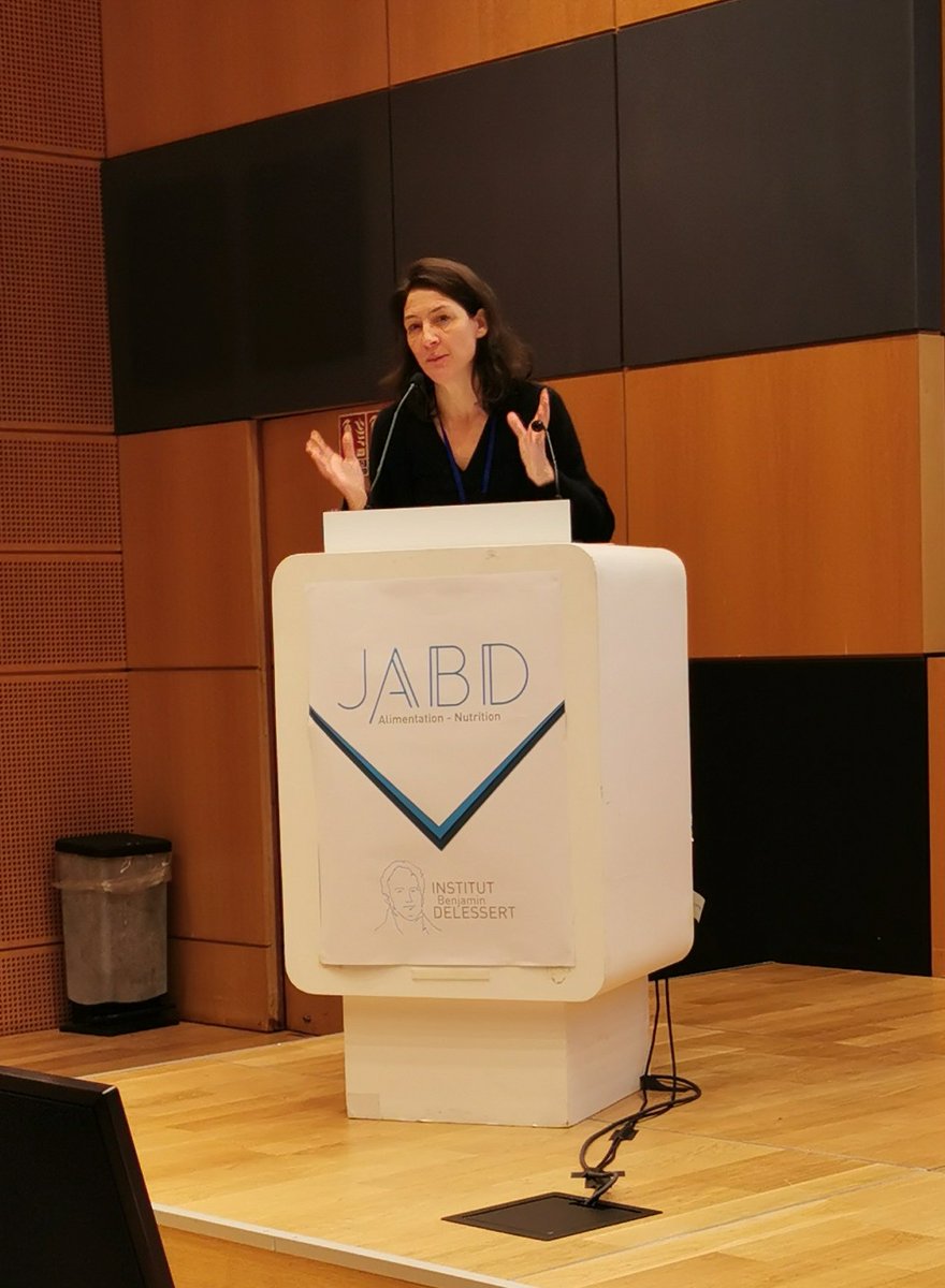 Cultures_sucre's tweet photo. #JABD La #littératie en santé par Julia Bardes @CrcdcHdf. Comment ↗️ la capacité d’accéder à l’info, la comprendre, l’évaluer et la communiquer en vue d’améliorer la #santé ? #JABD2023 https://t.co/RQ2L0YDyRg